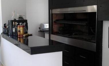 ESPECTACULAR!! CHALET DE ESTILO 1600 M²  VISTA AL GOLF