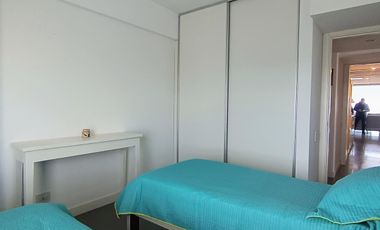 Piso frente al Golf – Vistas panorámicas a Playa Grande y Mar del Plata