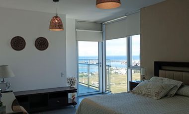 Piso frente al Golf – Vistas panorámicas a Playa Grande y Mar del Plata