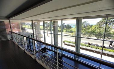 Piso frente al Golf – Vistas panorámicas a Playa Grande y Mar del Plata