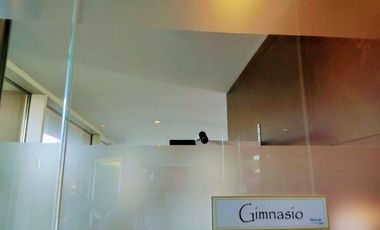 Piso frente al Golf – Vistas panorámicas a Playa Grande y Mar del Plata