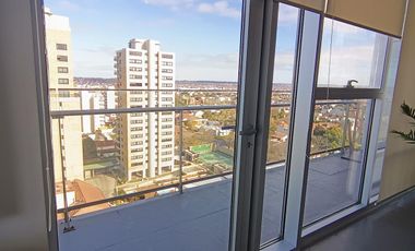 Piso frente al Golf – Vistas panorámicas a Playa Grande y Mar del Plata
