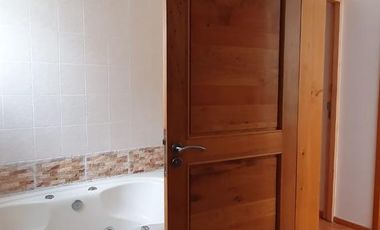 Casa en Condominio en RENTA VENTA en Calz Aguilas, Lomas de Axomiatla