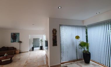 Casa en Condominio en RENTA VENTA en Calz Aguilas, Lomas de Axomiatla