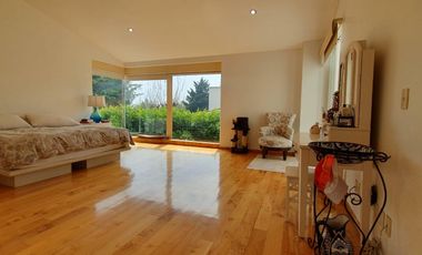 Casa en Condominio en RENTA VENTA en Calz Aguilas, Lomas de Axomiatla