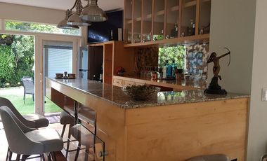 Casa en Condominio en RENTA VENTA en Calz Aguilas, Lomas de Axomiatla