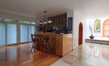 Casa en Condominio en RENTA VENTA en Calz Aguilas, Lomas de Axomiatla