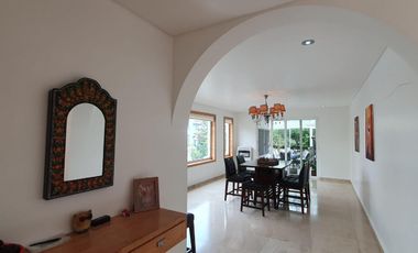 Casa en Condominio en RENTA VENTA en Calz Aguilas, Lomas de Axomiatla