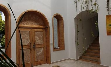 Casa en Condominio en RENTA VENTA en Calz Aguilas, Lomas de Axomiatla