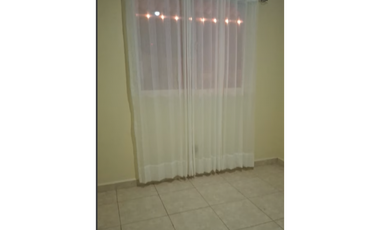 SE VENDE CASA EN CHORRERA LOS ALMENDROS DE 180M CON TERRAZA