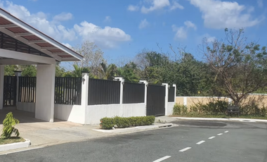 ALQUILER DE CASA DE 456M EN CORONADO 2 NIVELES CON LINEA BLANCA