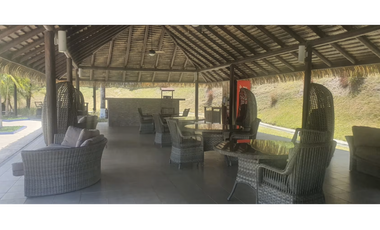 ALQUILER DE CASA DE 456M EN CORONADO 2 NIVELES CON LINEA BLANCA