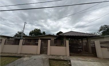 VENTA DE CASA.EN DAVID MAS APARTAMENTO NUEVO  CERCADO