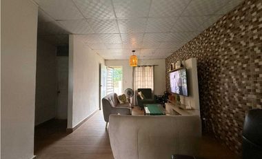 VENTA DE CASA.EN DAVID MAS APARTAMENTO NUEVO  CERCADO