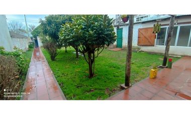 ALQUILER 24 M CASA 4 AMB QUINCHO O DEPTO  Y PARQUE