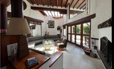 RENTA DE CASA EN AVNDARO, VALLE DE BRAVO