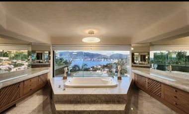 Casa - Fraccionamiento Las Brisas