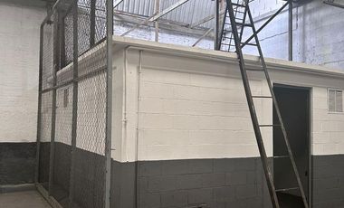 Bodega Industrial en Venta o Renta en la Anahuac