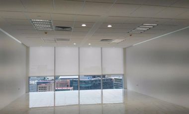 Oficina Comercial en Infinity Center en VENTA o RENTA en Paseo de la Reforma
