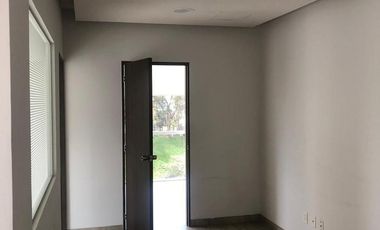 Oficina Comercial en Infinity Center en VENTA o RENTA en Paseo de la Reforma