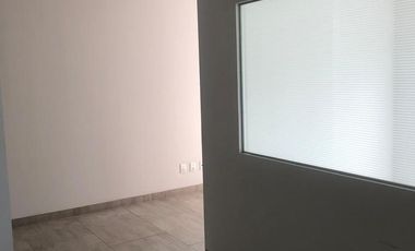 Oficina Comercial en Infinity Center en VENTA o RENTA en Paseo de la Reforma