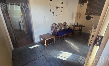 Venta PH de 4 ambientes con patio en Wilde