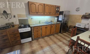 Venta PH de 4 ambientes con patio en Wilde