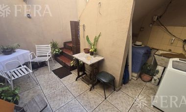 Venta PH de 4 ambientes con patio en Wilde