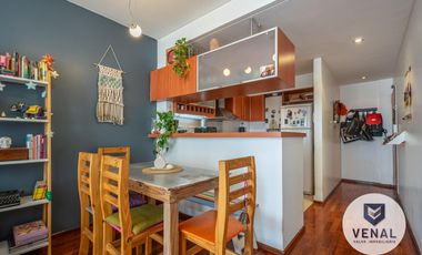 Departamento en Venta 2 ambientes 6to piso, 42m2, Loza, Balcón, Luminoso, Belgrano.