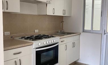 Casa en privada con Casa Club | 3 rec + estudio | 2.5 baños | 2 autos | Valle de