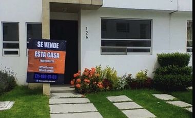 Casa en privada con Casa Club | 3 rec + estudio | 2.5 baños | 2 autos | Valle de