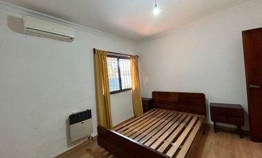 Casa Venta 4 amb - Lote propio c / cochera, patio y lavadero