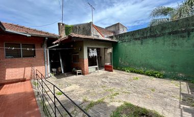 Casa Venta 4 amb - Lote propio c / cochera, patio y lavadero