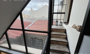 Venta de casa de 6 ambientes con cochera y piscina en Sarandí