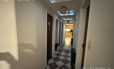 Venta de casa de 6 ambientes con cochera y piscina en Sarandí