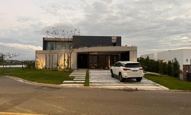 Casa en Muelles a la laguna - alquiiler FEBRERO