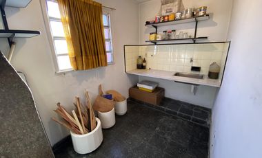 Oficina en  primer piso