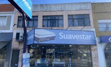 Oficina en  primer piso