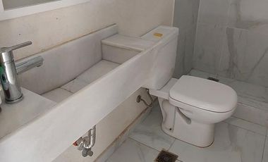 APTA CREDITO. 4 DORMITORIOS y SERVICIO.