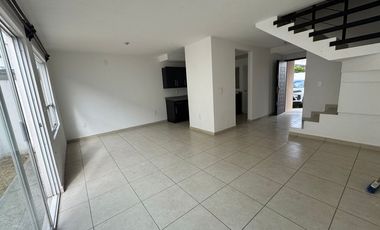 Casa en renta en paseo arboledas