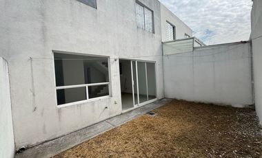 Casa en renta en paseo arboledas