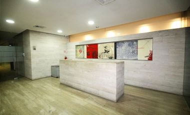 Oficina en Arriendo en Santa María de Manquehue // Universidad Federico Santa María // Carolina Rabat