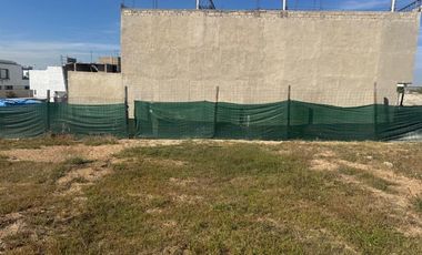 Terreno residencial en venta de 200 m² en Valle Imperial, Coto El Griego, Zapopan. Ideal para construir casa en fraccionamiento privado.