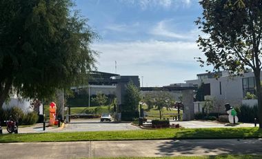 Terreno residencial en venta de 200 m² en Valle Imperial, Coto El Griego, Zapopan. Ideal para construir casa en fraccionamiento privado.