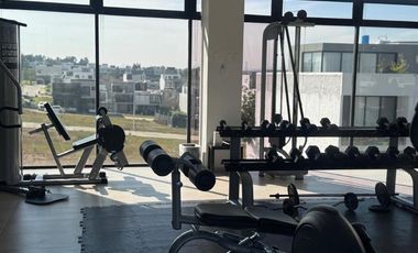 Terreno residencial en venta de 200 m² en Valle Imperial, Coto El Griego, Zapopan. Ideal para construir casa en fraccionamiento privado.