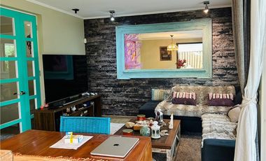 Venta moderna casa en Chicureo