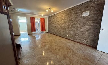 OPORTUNIDAD!! VENTA DE CASA EN BATUCO