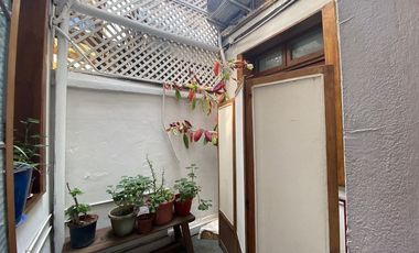 Oficina, metro Manuel Montt, barrio histórico