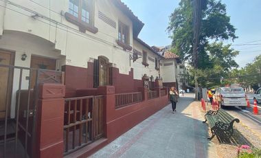 Oficina, metro Manuel Montt, barrio histórico