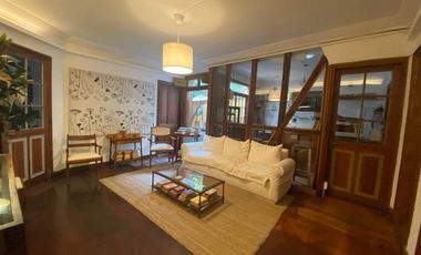 Oficina, metro Manuel Montt, barrio histórico